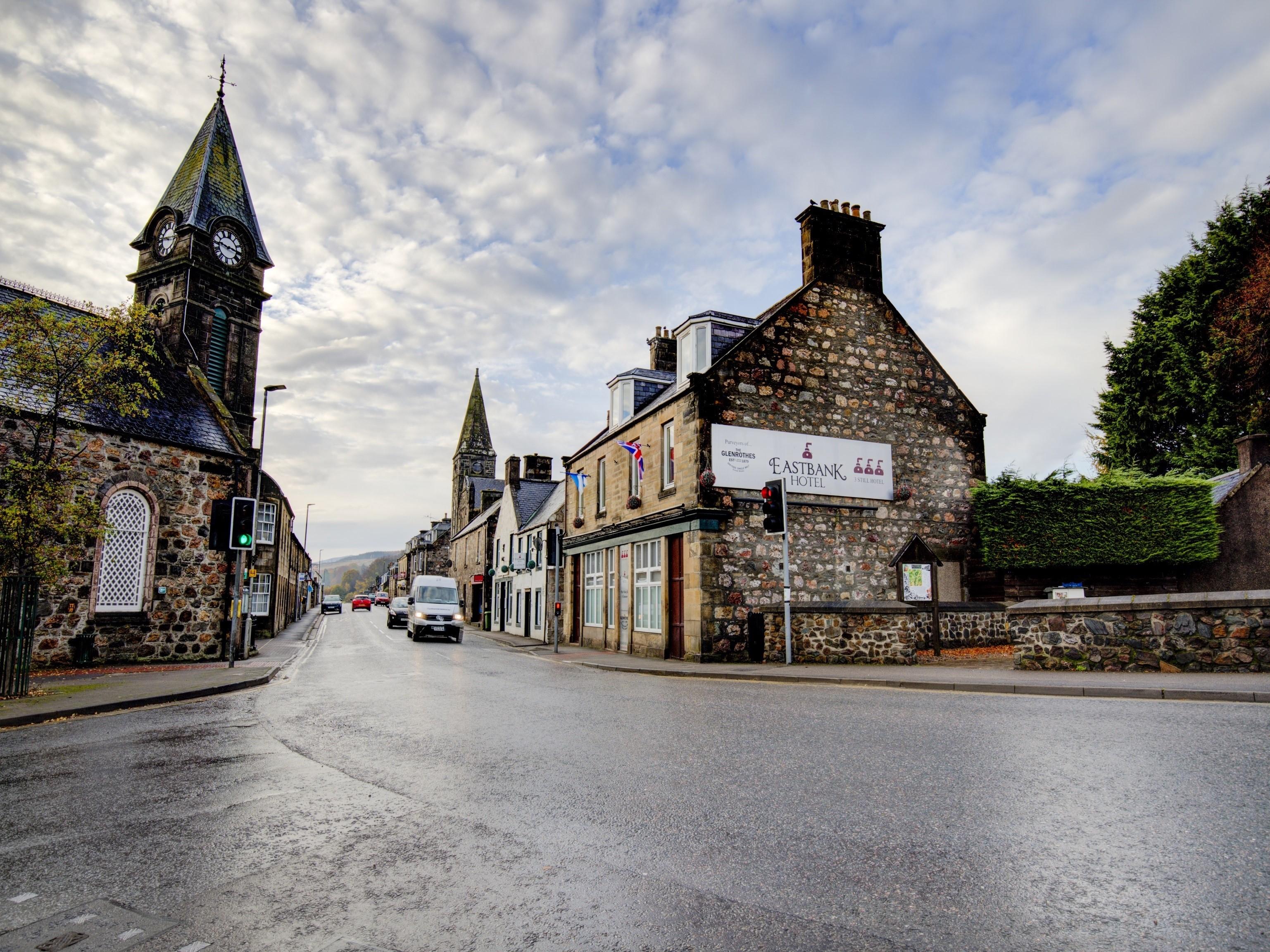 Oyo Eastbank Hotel, Speyside Scotland Rothes Экстерьер фото