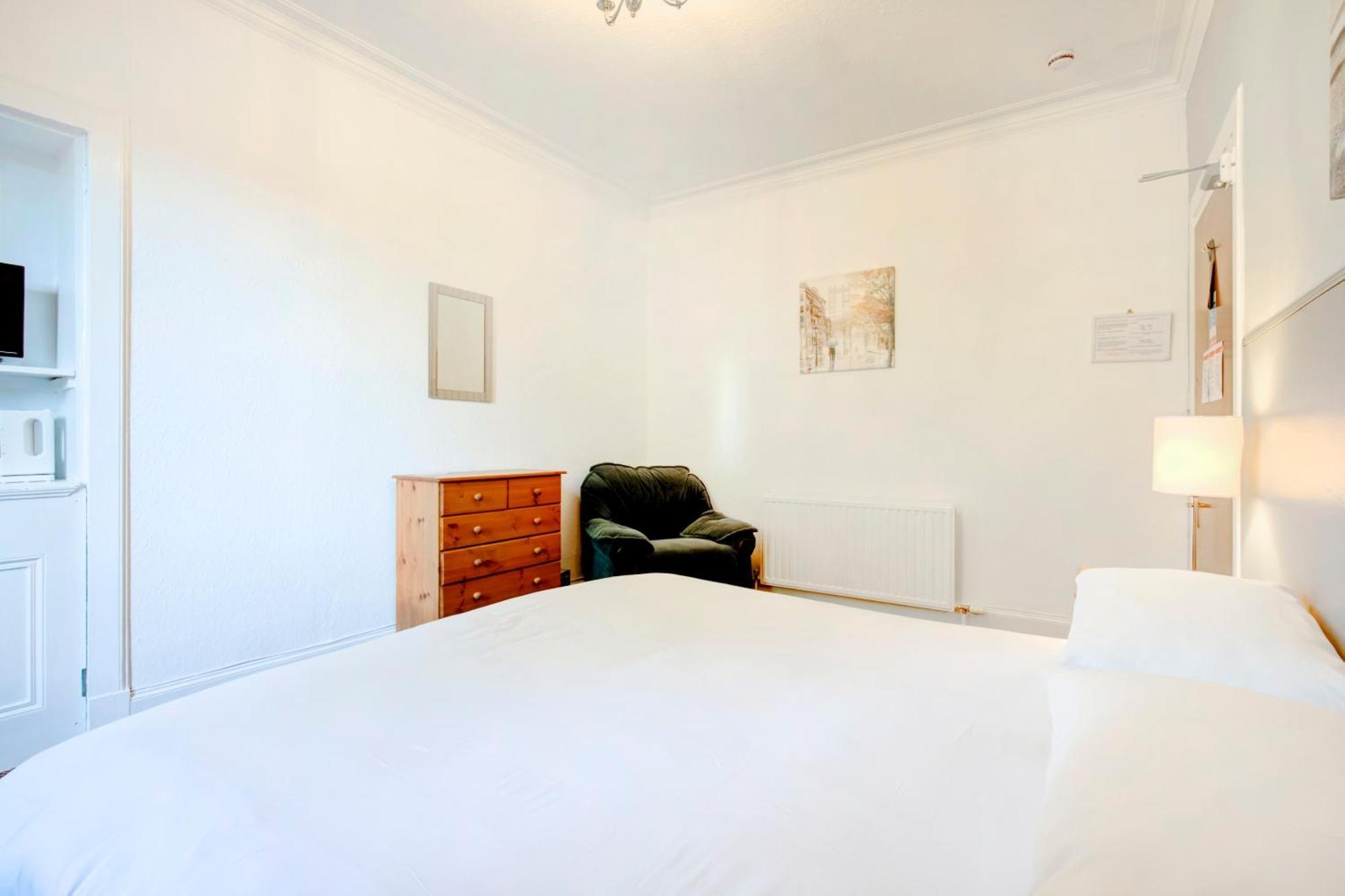 Oyo Eastbank Hotel, Speyside Scotland Rothes Экстерьер фото