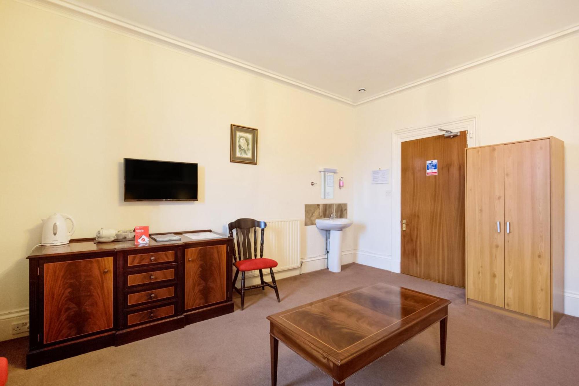 Oyo Eastbank Hotel, Speyside Scotland Rothes Экстерьер фото