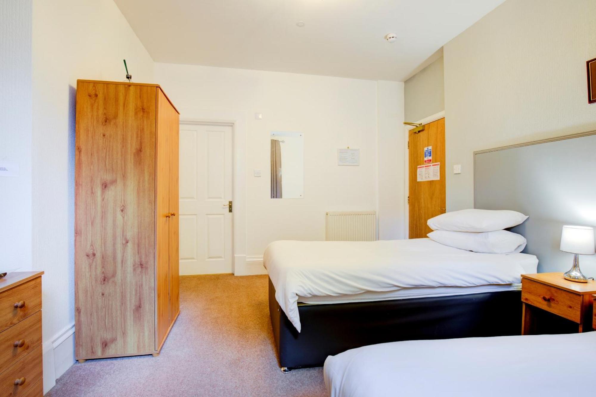 Oyo Eastbank Hotel, Speyside Scotland Rothes Экстерьер фото
