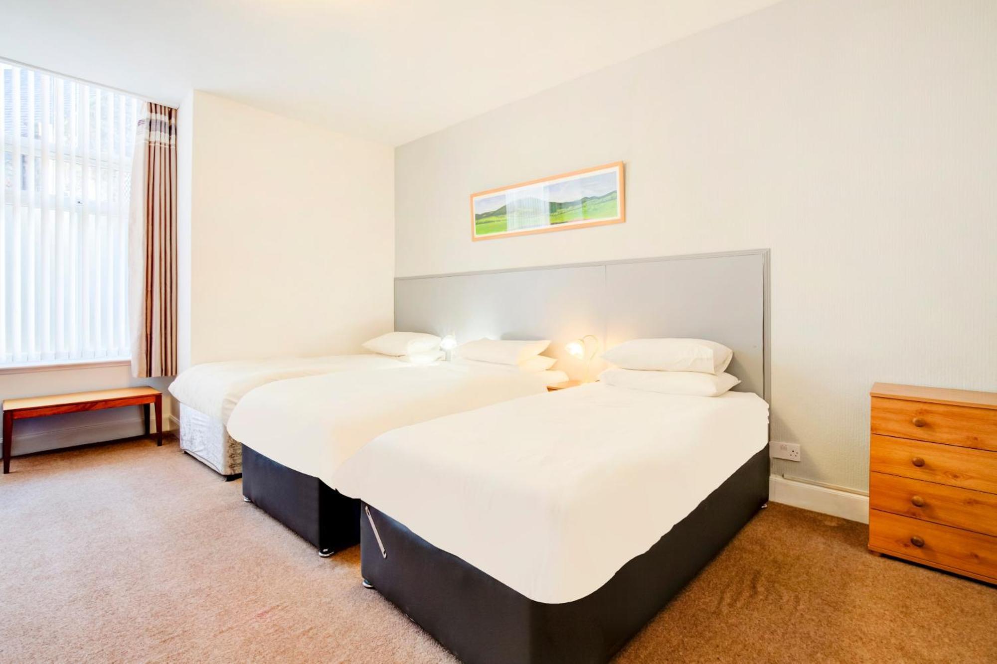 Oyo Eastbank Hotel, Speyside Scotland Rothes Экстерьер фото