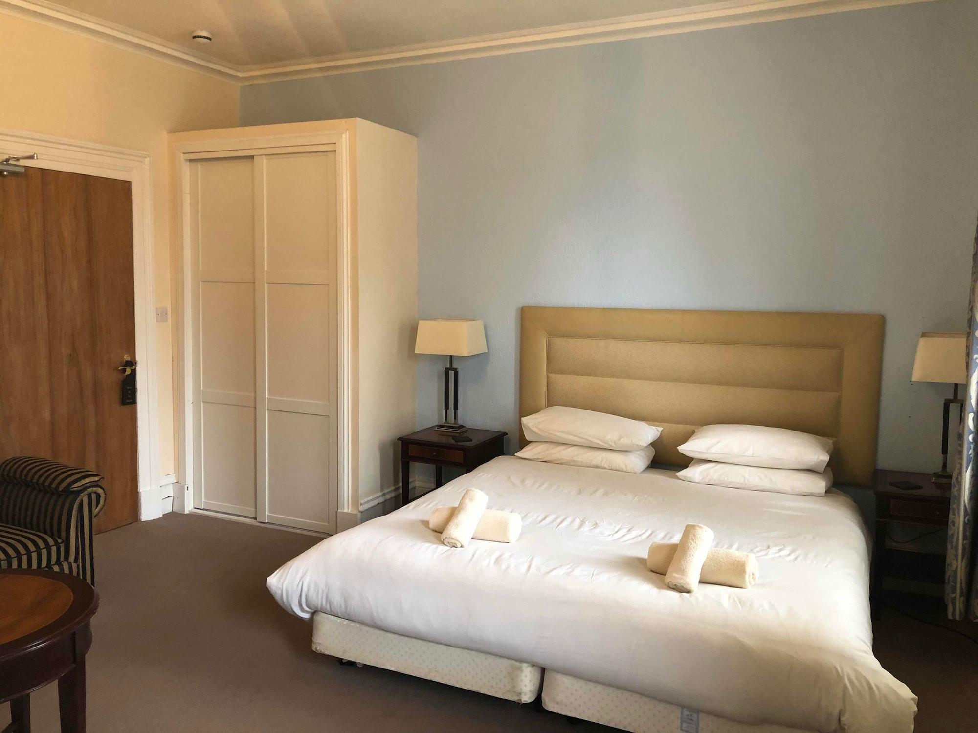 Oyo Eastbank Hotel, Speyside Scotland Rothes Экстерьер фото